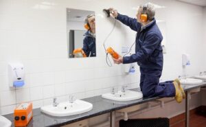 كشف تسربات المياة بجدة